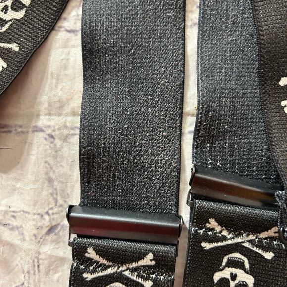 HOLDUP SUSPENDER COMPANY SKULL AND BONES BLACK & WHITE ADJUSTABLE WIDE SUSPENDER - Picture 6 of 6